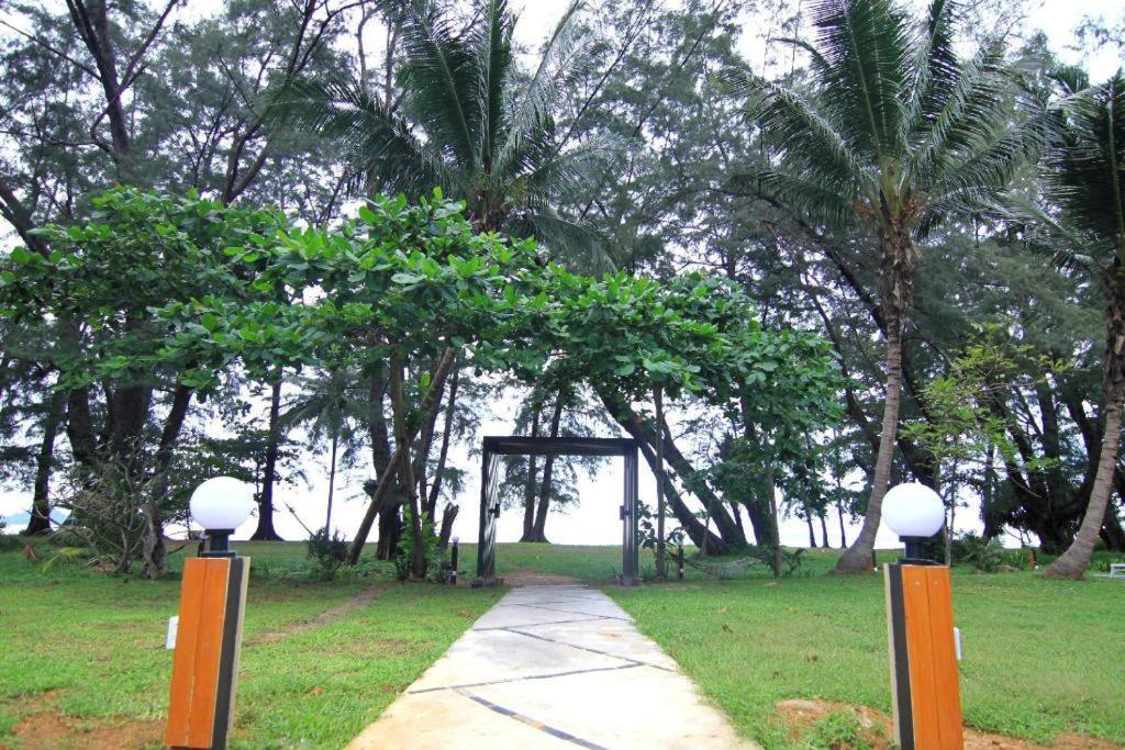 Baan Chao Mai Beach House Trang Exterior foto